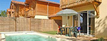 Madame Vacances - Residence Du Golf D'Armagnac Eauze Exteriör bild