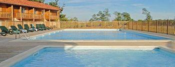 Madame Vacances - Residence Du Golf D'Armagnac Eauze Exteriör bild